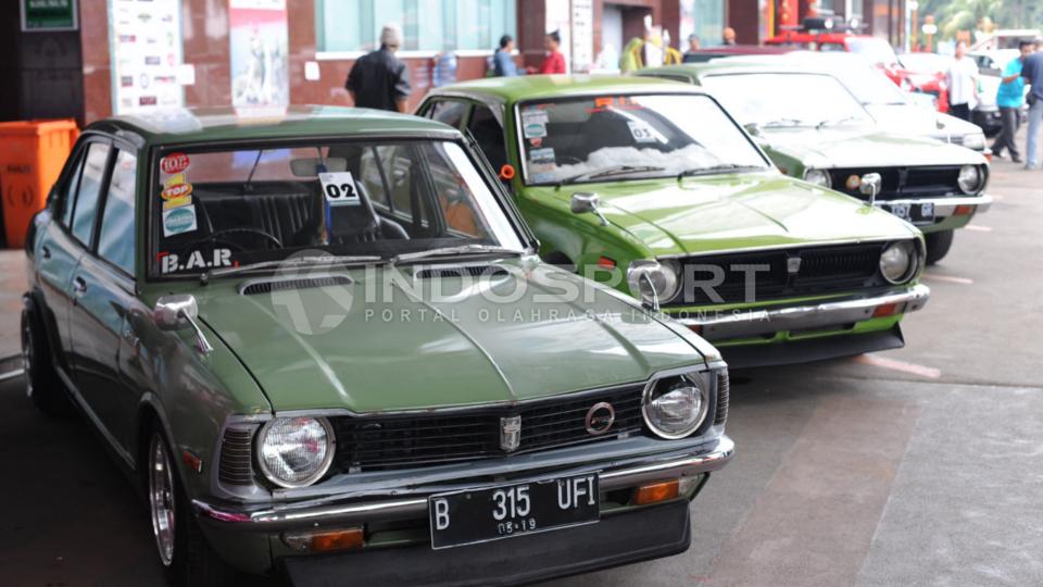 Mobil-mobil yang dipajang dalam acara MGK Retro Fun Dezvous 2015.